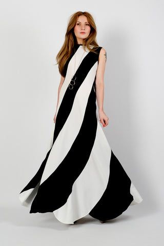 Black & White Swirl Maxi Dress